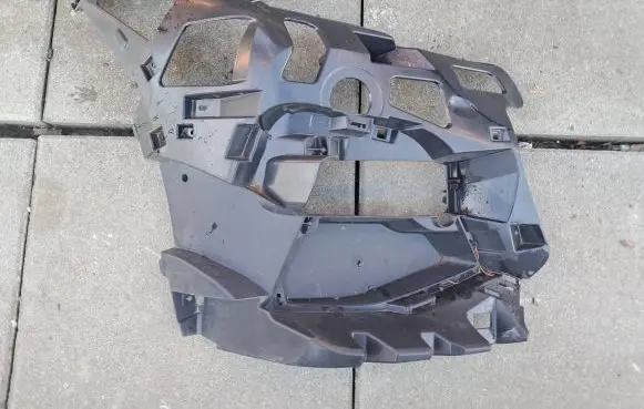 BMW 2 F44 Front bumper mounting bracket 8075482 16523410