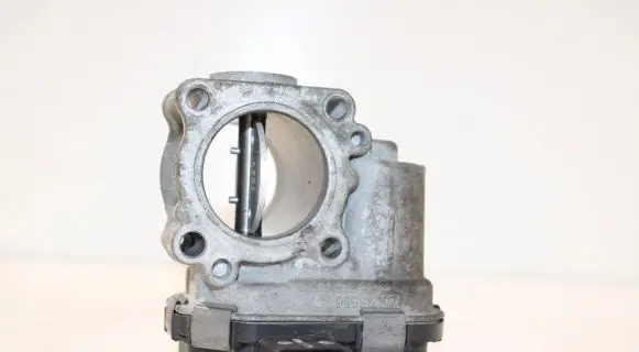 Volvo V40 Throttle valve 9673534480