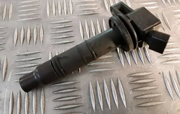 Lexus RX 330 - 350 - 400H High voltage ignition coil 9091902243
