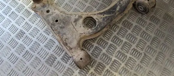 Opel Vectra B Front lower control arm/wishbone