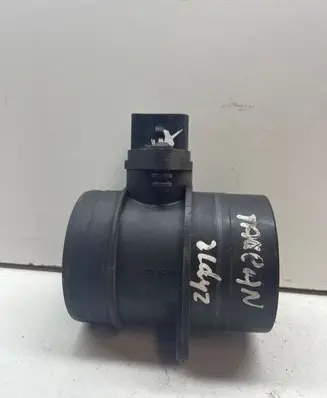 Volkswagen Touran I Mass air flow meter 0281002461