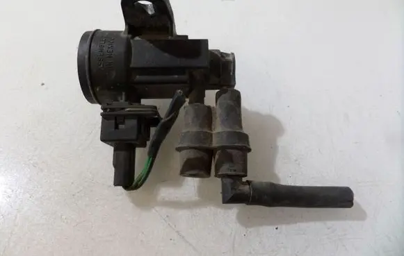 Ford Focus Turbo solenoid valve 98AB9E882AA