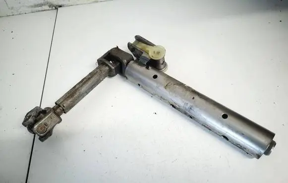 Skoda Octavia Mk1 (1U) Steering column universal joint