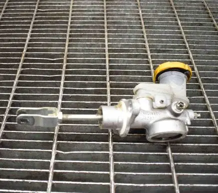 Subaru Forester SH Master brake cylinder