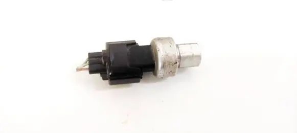 Toyota Avensis Verso Air conditioning (A/C) pressure sensor 
