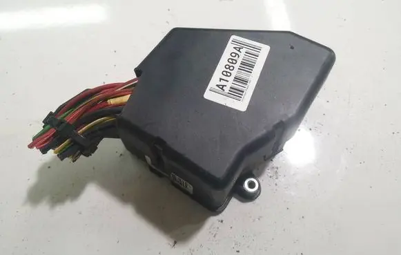 Volkswagen PASSAT B5.5 Fuse box set 