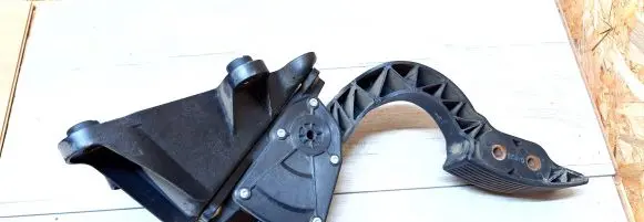 Hyundai Sonata Accelerator throttle pedal 327263l200 Be40037a3l000