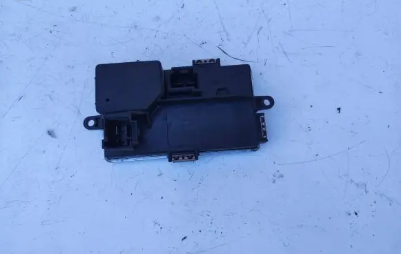 BMW 5 F10 F11 Fan control module 9226780 0000071637 5HL01079200