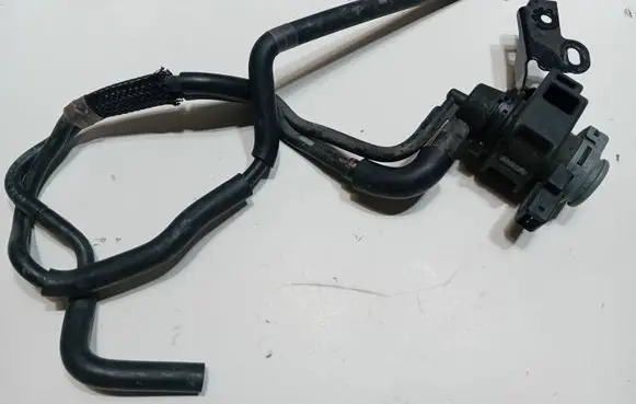 Renault Trafic II (X83) Vacuum valve 8200575400