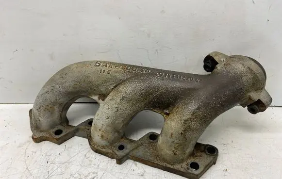 Mercedes-Benz E W124 Exhaust manifold 1031422002 A1031422002