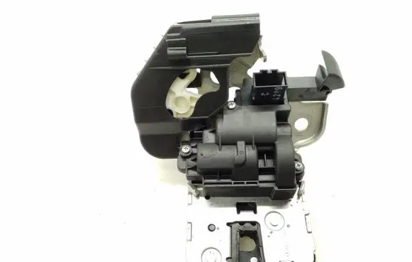 Audi A4 S4 B8 8K Tailgate/trunk/boot lock/catch/latch 8K9827505