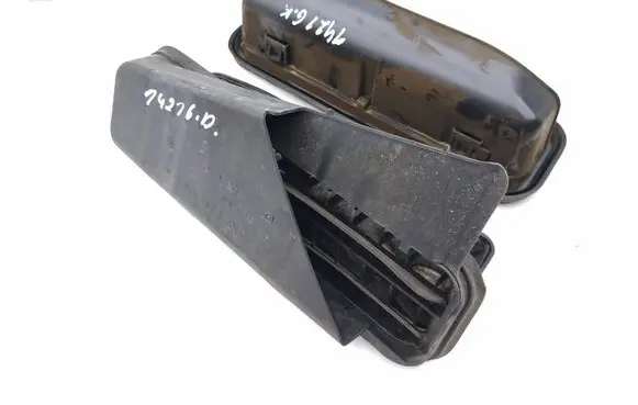 Mercedes-Benz E AMG W213 Quarter panel pressure vent A2138305400