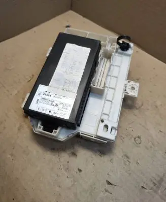 Mitsubishi Colt Fuse box set MN108320 8637A151