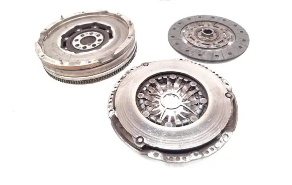 Toyota Avensis T270 Clutch set kit 13450-0X020 134500X020