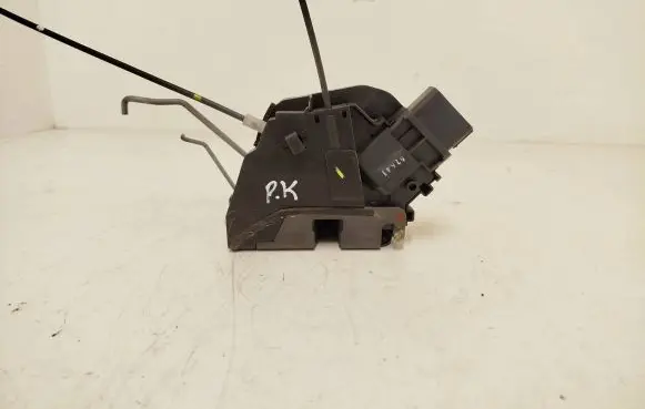 Mazda 3 I Front door lock 3N6AA21813K