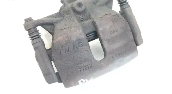Volkswagen Golf VII Front brake caliper