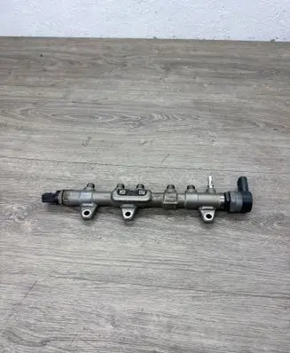 BMW 5 F10 F11 Fuel pressure regulator 0445214315 0281002949 8514154