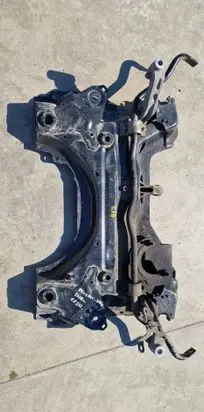 Peugeot 3008 II Front subframe