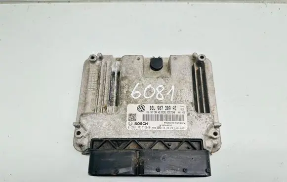 Volkswagen PASSAT CC Engine control unit/module 03L907309AE 0281017946