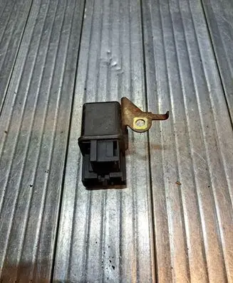 Nissan X-Trail T30 Glow plug pre-heat relay