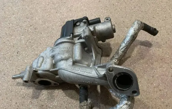 Audi A8 S8 D4 4H EGR valve 057131501G 057131223L
