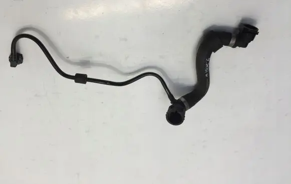 Mercedes-Benz GLC X253 C253 Engine coolant pipe/hose A2535012600