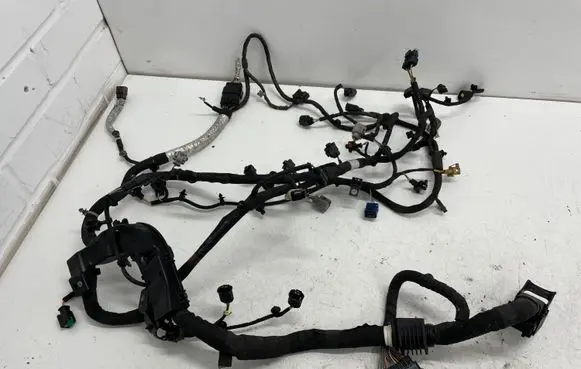 Land Rover Range Rover Sport L494 Engine installation wiring loom