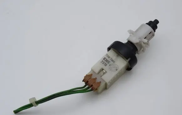 Iveco Daily 3rd gen Brake pedal sensor switch B3653319