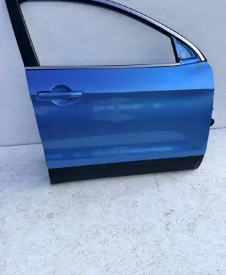 Nissan Qashqai Front door 