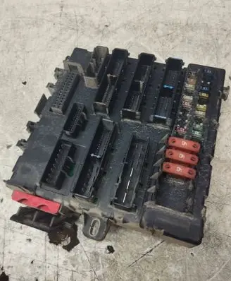 Opel Vectra C Fuse module 460023260