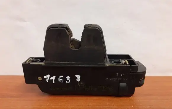 Peugeot 607 Tailgate/trunk/boot lock/catch/latch 9653831780 11633