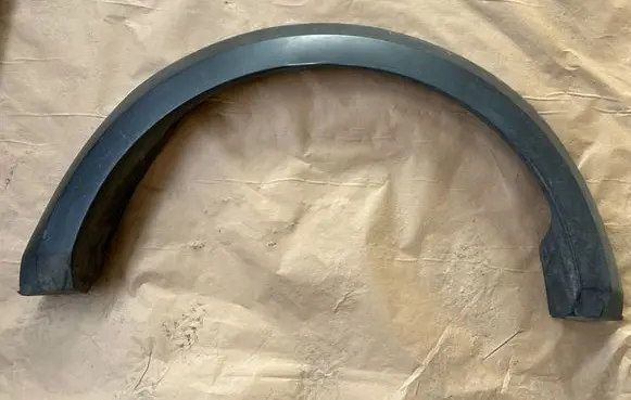 Ford Transit Courier Rear fender molding trim BK31-29066