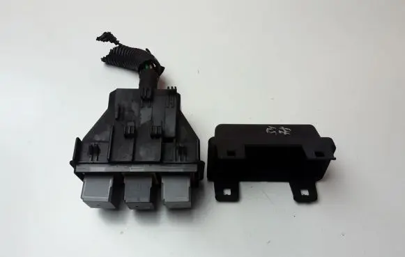 Chevrolet Orlando Fuse module 96889481