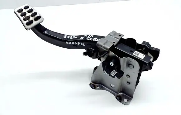 KIA Xceed Clutch pedal 32802G4EB0 93840B2100