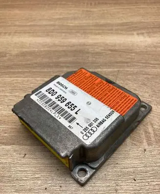 Audi A4 S4 B5 8D Airbag control unit/module 8D0959655L 0285001305