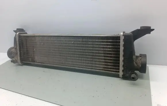 Mercedes-Benz A W168 Intercooler radiator A1685000000 11210310 10009990000