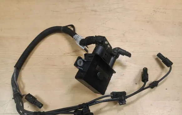 Glow plug pre-heat relay