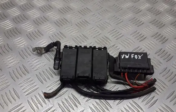Volkswagen Fox Positive cable (battery) 1599392