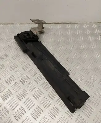 BMW 3 F30 F35 F31 Radiator mount bracket 15272311
