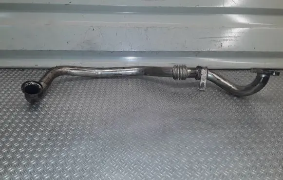 Volkswagen Touareg I EGR valve line/pipe/hose