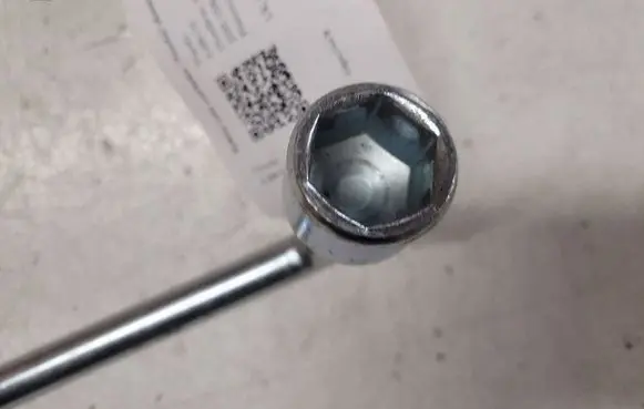 Mazda 6 Wheel nut wrench