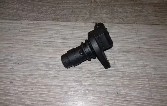 Volvo V70 Camshaft position sensor 109001221 8627354