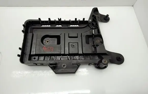 Volkswagen Caddy Battery tray 1K0915333 1K0915325B