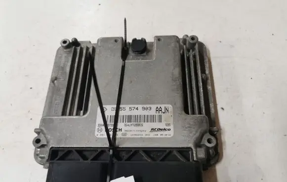 Opel Insignia A Engine control unit/module 55574903 0281016704 55573560