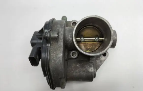 Ford Focus Throttle valve VP2S6U9E927F