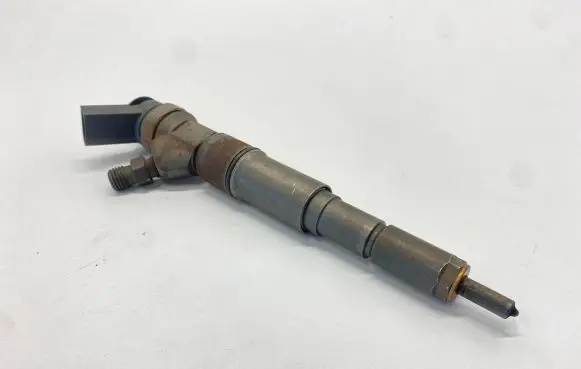 BMW X5 E53 Fuel injector 7789661