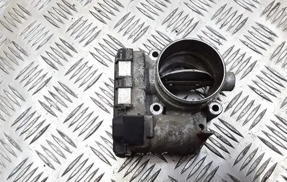 Mercedes-Benz C AMG W203 Throttle valve a1110980109