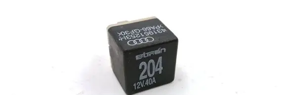 Volkswagen PASSAT B5 Other relay 431951253H