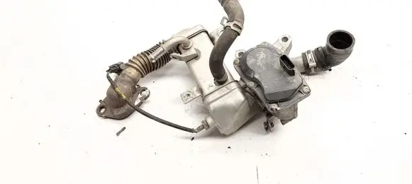 Nissan Qashqai EGR valve cooler 147350678R