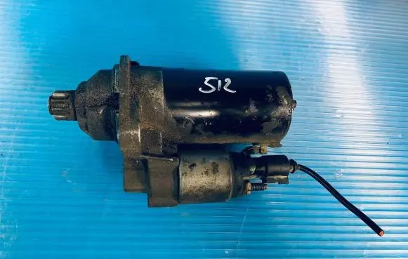 Volkswagen Golf V Starter motor